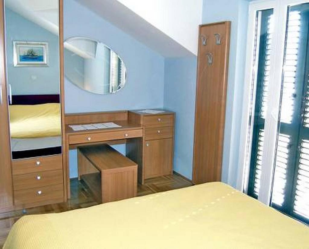 Apartments By The Sea Postira, Brac - 15242 Esterno foto