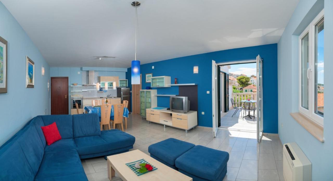 Apartments By The Sea Postira, Brac - 15242 Esterno foto