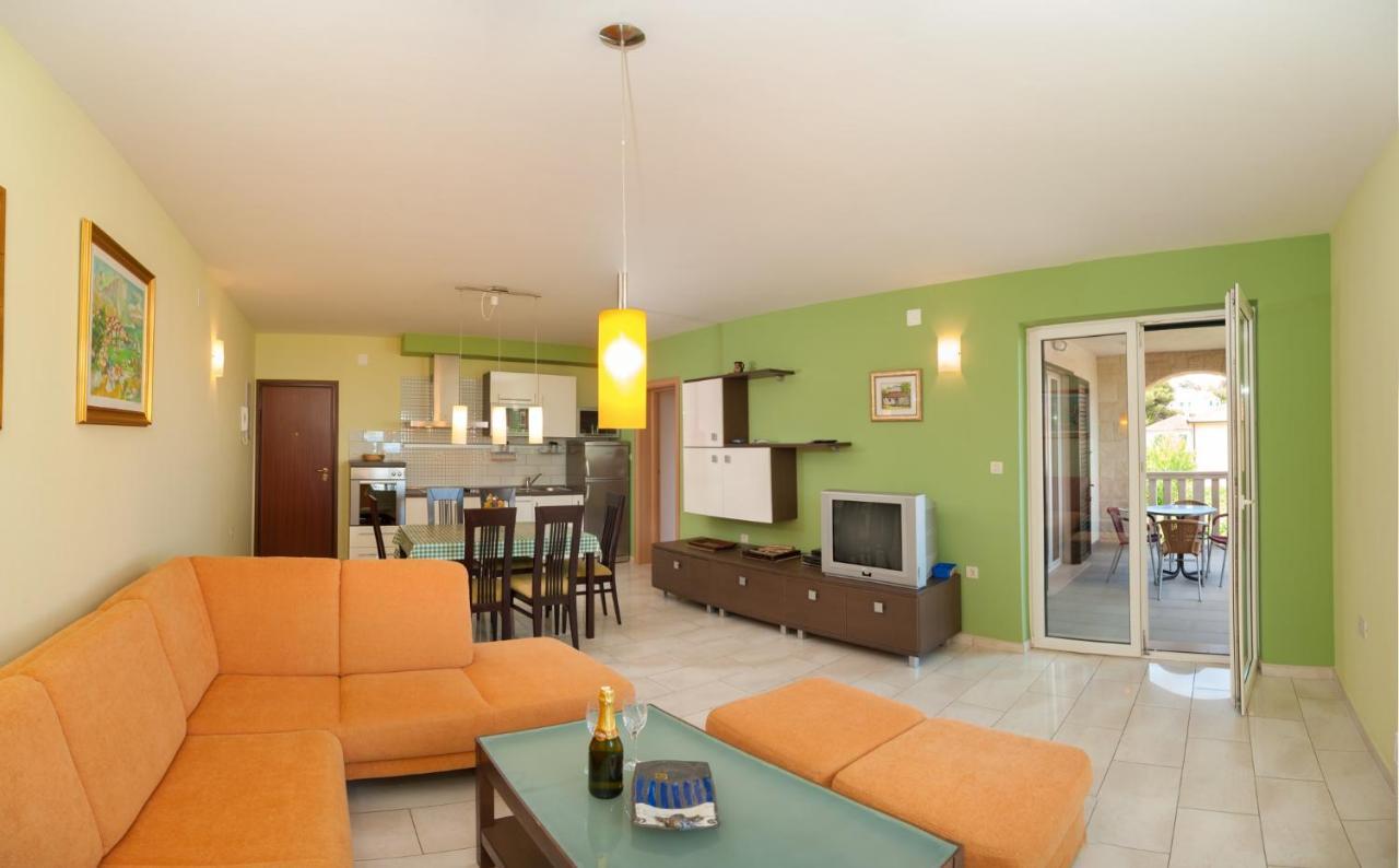 Apartments By The Sea Postira, Brac - 15242 Esterno foto