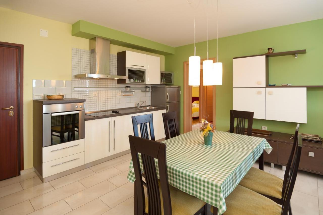 Apartments By The Sea Postira, Brac - 15242 Esterno foto